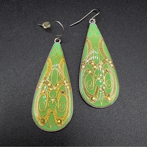 Art Deco style Green and Gold Filigree Teardrop Dangle Earrings - Picture 1 of 7